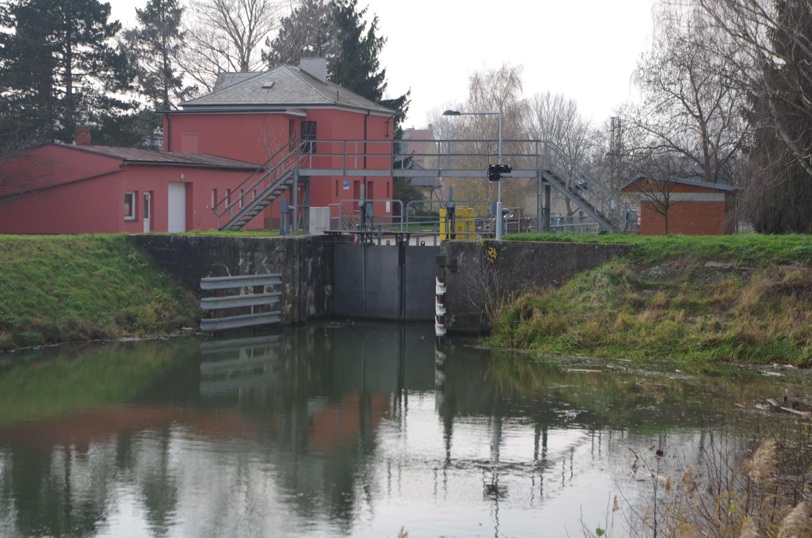 Veselí nad Moravou - plavební komora
